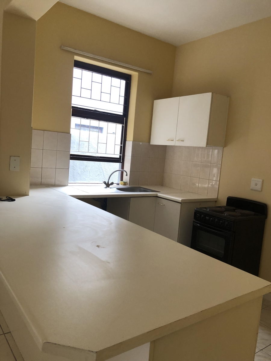 To Let 2 Bedroom Property for Rent in Observatory Western Cape